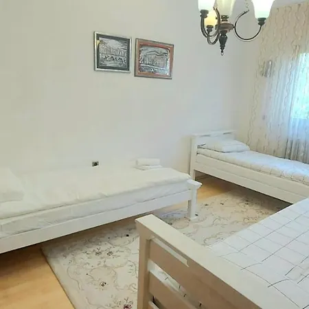 Family With Garden Apartment *