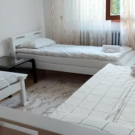 Family With Garden Apartment Sarajevo