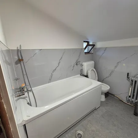 Apartamento Family With Garden Saraievo