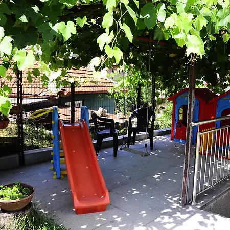 Family With Garden Sarajevo