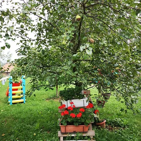 Apartment Family With Garden *