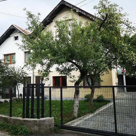 Family With Garden Apartment Sarajevo