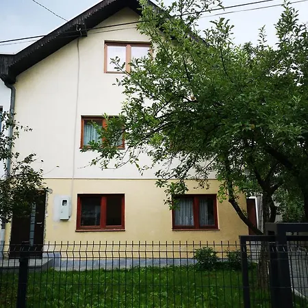 Family With Garden Saraievo